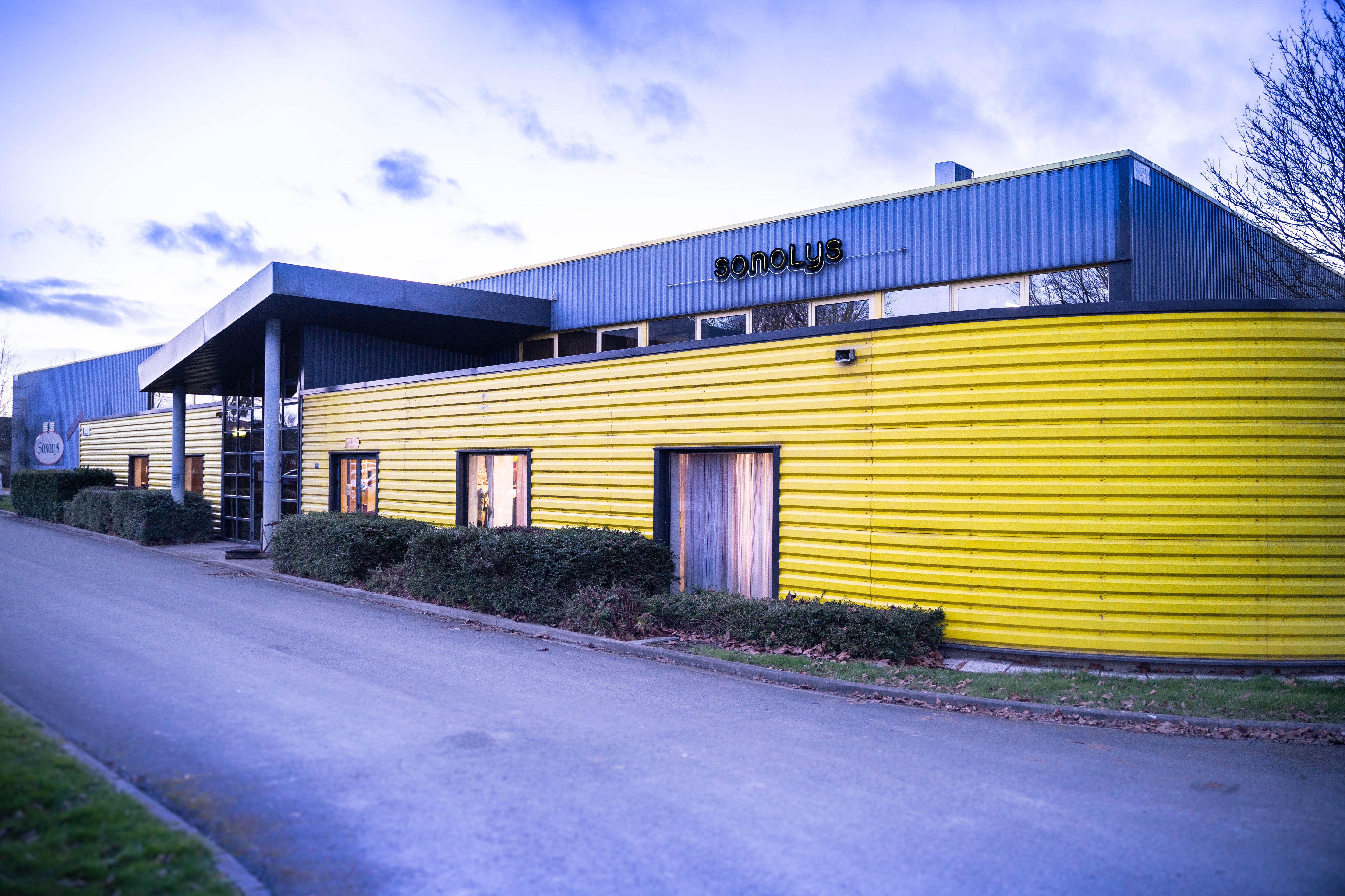 Load video: Presentation of Sonolys – Custom-made textiles for the hospitality, tourism and community sectors