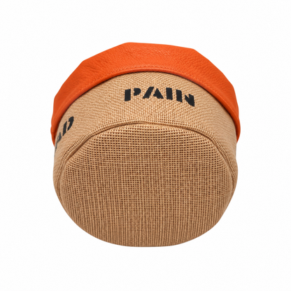 Panière à pain ronde en jute et similicuir, fabriquée à la main. Facile à entretenir, idéale pour restaurants, hôtels et cafés.